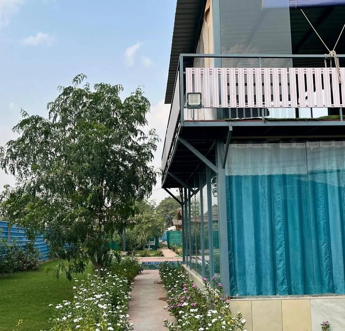 Brasa Farm Otel Gurgaon Tatil parkı